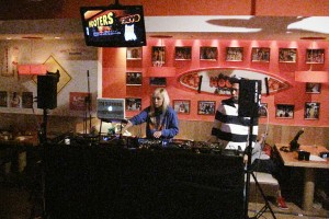 111024_hooters005